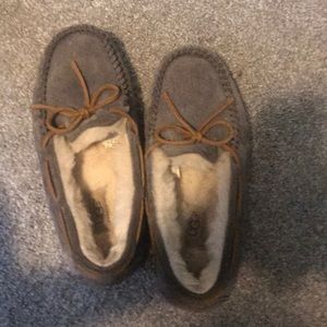 Ugg moccasins size 6 PERFECT CONDITION